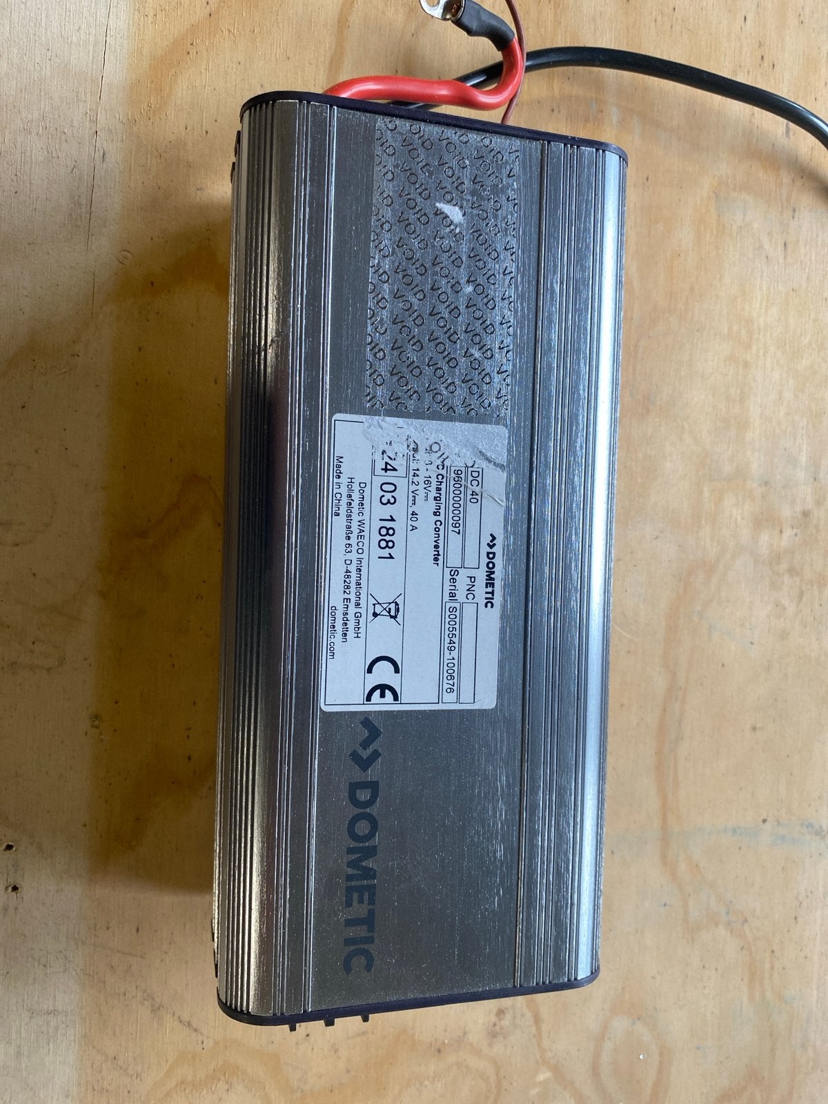 Dometic DC 40 Laadomvormer - 12V naar 12V 40A, Ophalen of Verzenden, Gebruikt