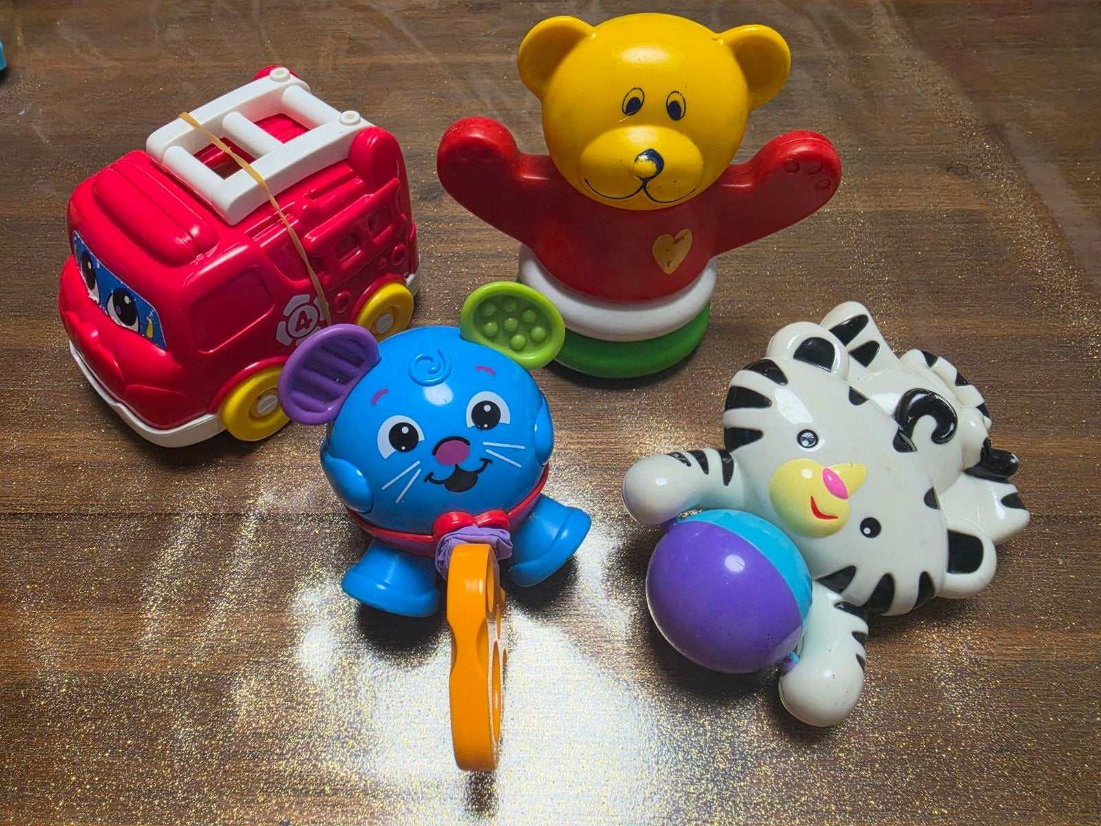 Diverse baby- en peuterspeelgoed: auto's, rammelaars, Ophalen of Verzenden, Gebruikt, Overige typen, Met geluid