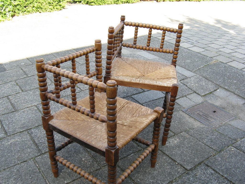 vintage rieten driehoek stoeltjes, Huis en Inrichting, Ophalen, Gebruikt, Bruin, Hout