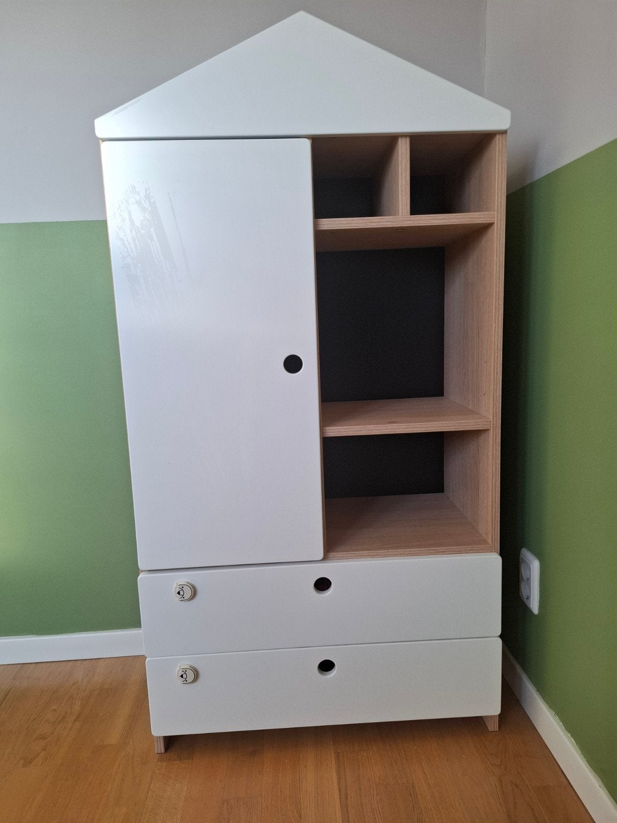 kinder kast boekenkast met lades. BELL AMY, Kinderen en Baby's, Ophalen, Kast, 70 cm of meer, 105 cm of meer