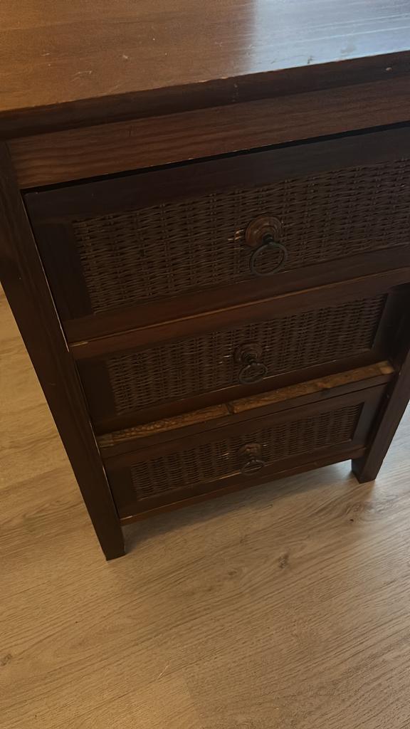 Nachtkastje, 1 of 2 laden, Zo goed als nieuw, Minder dan 100 cm, 25 tot 50 cm