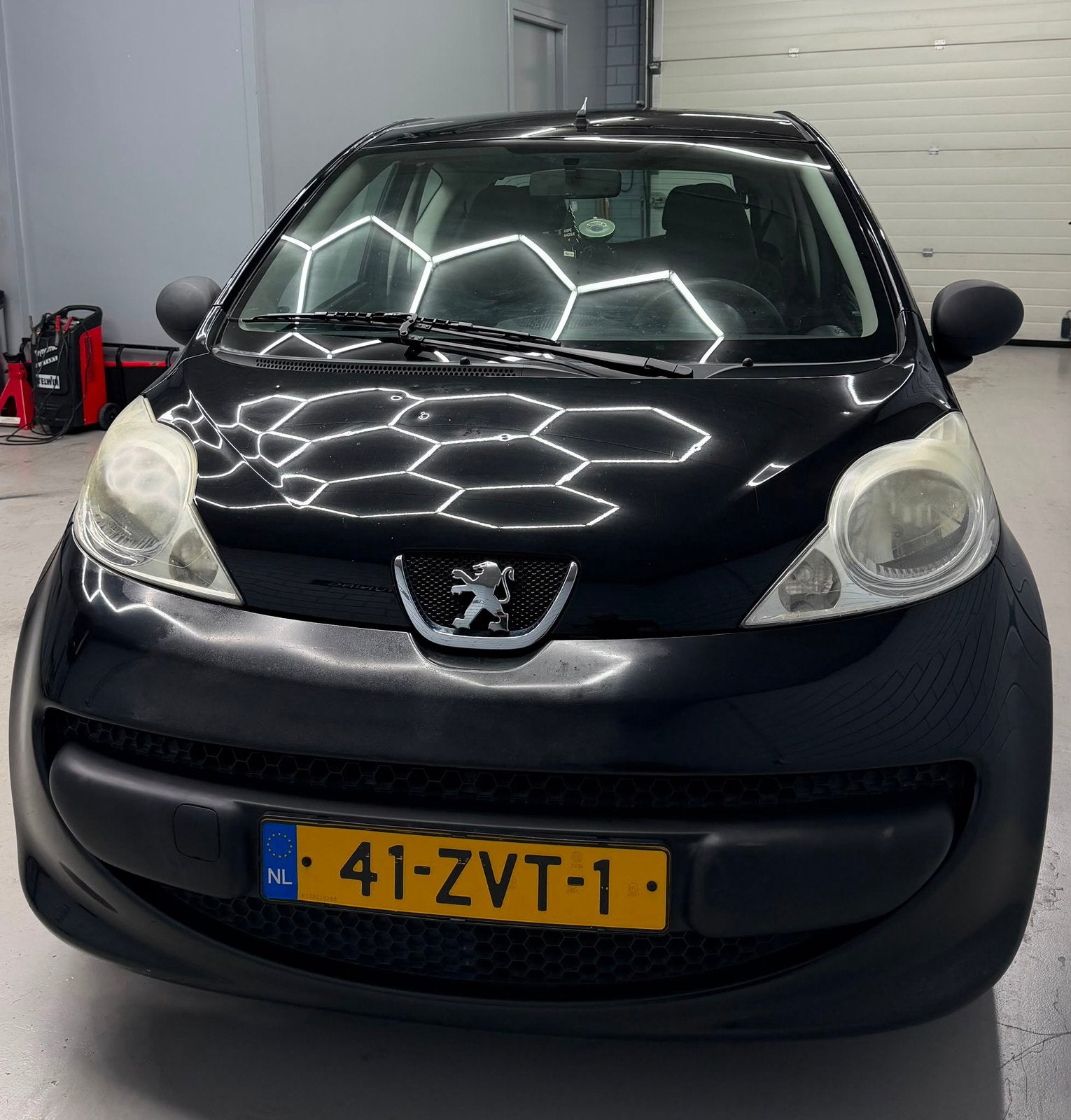 Peugeot 107 1.0 12V 3DR 2008 Zwart, Voorwielaandrijving, 4 stoelen, Handgeschakeld, Particulier