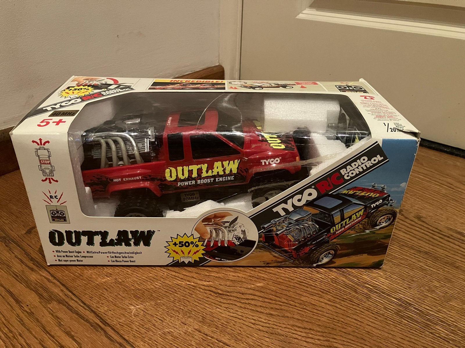 Tyco RC Outlaw Power Boost Engine RC Auto - Nieuw in doos, Elektro, Auto offroad, Nieuw, Ophalen of Verzenden