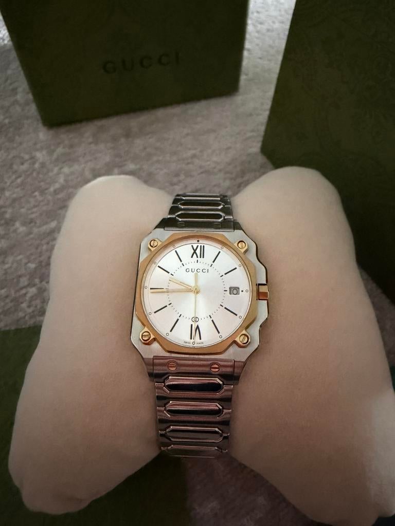 NIEUW gucci horloge 30mm, Ophalen of Verzenden, Nieuw, Leer, Overige merken