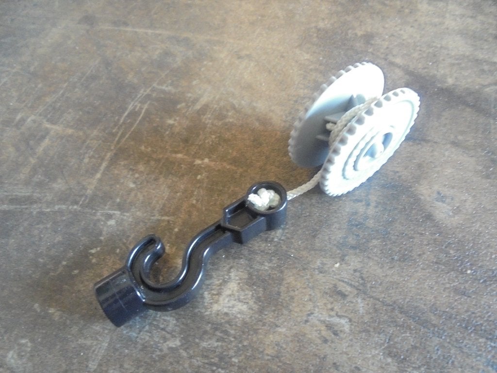 Lego Duplo Winch Drum Narrow with Black Hook (zie foto's), Ophalen of Verzenden, Gebruikt, Losse stenen, Duplo