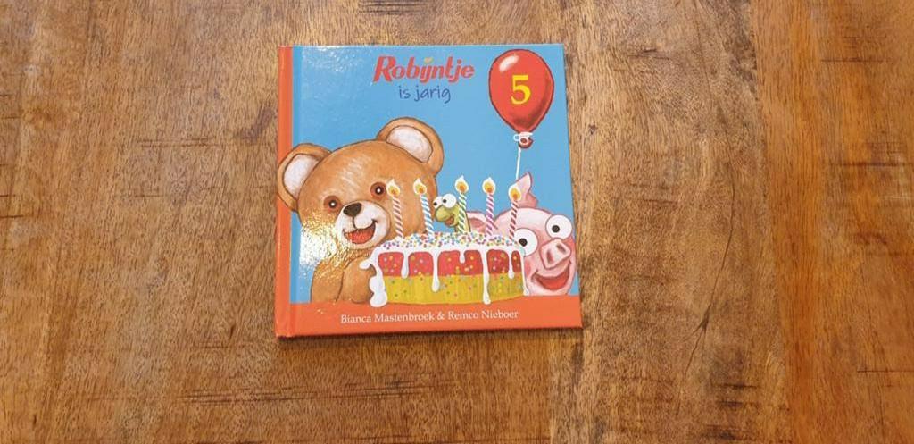 Robyntje is jarig - Bianca Maasmanboek & Remco Nieboer, Fictie algemeen, Jongen of Meisje, Ophalen of Verzenden, Zo goed als nieuw