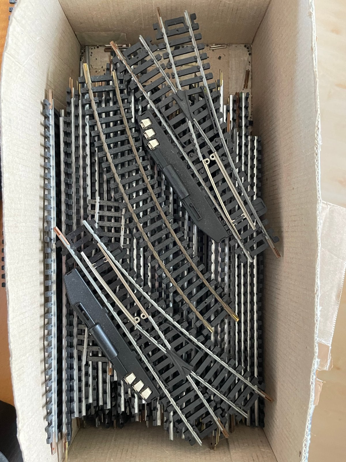 Lima/Hema Rails: 50+ Stukken, 2 Wissels, 1 Bocht, Gebruikt, -, -, Rails