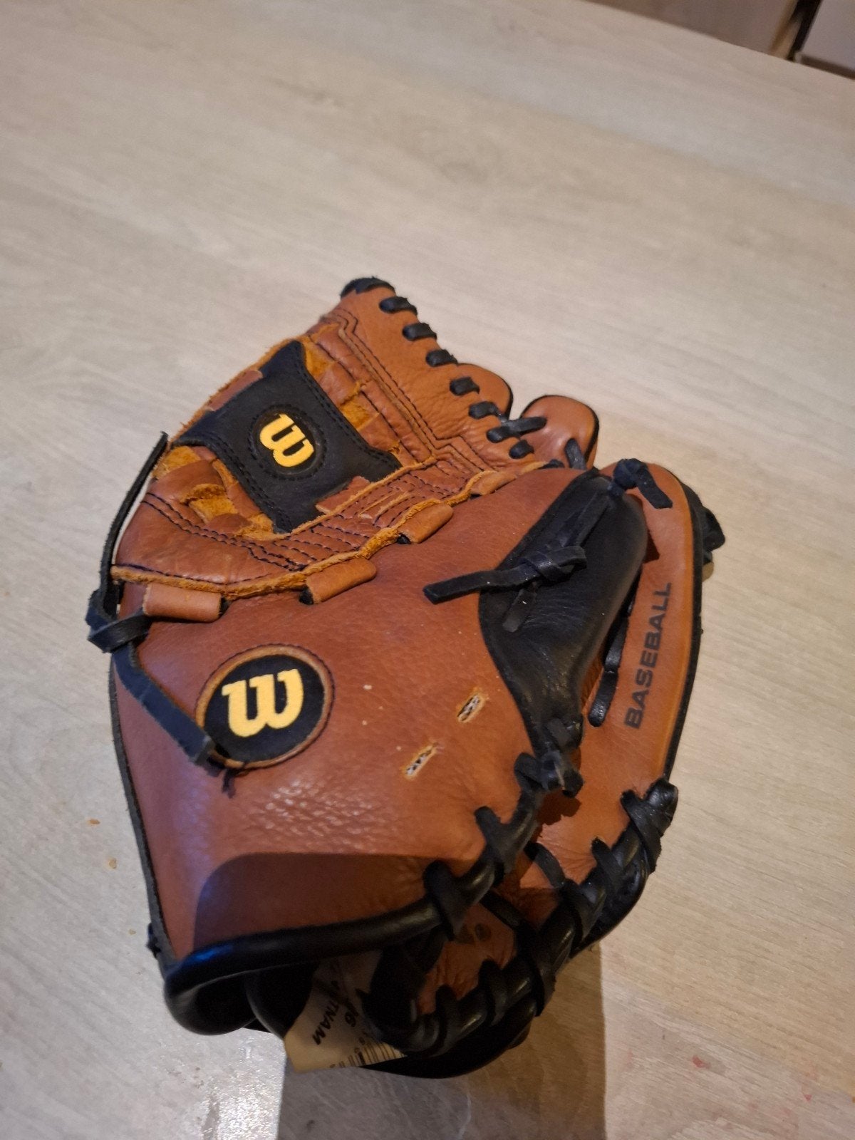 Wilson Select 11 inch Honkbalhandschoen, linkerhand, Sport en Fitness, Ophalen of Verzenden, Wilson, Nvt, Nvt