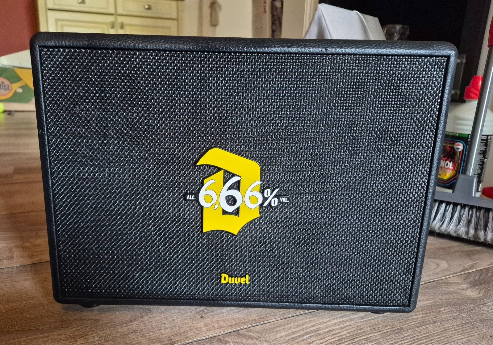 Duvel 6.66% Bluetooth Speaker - Krachtige Geluidskwaliteit, Verzamelen, Ophalen, Zo goed als nieuw