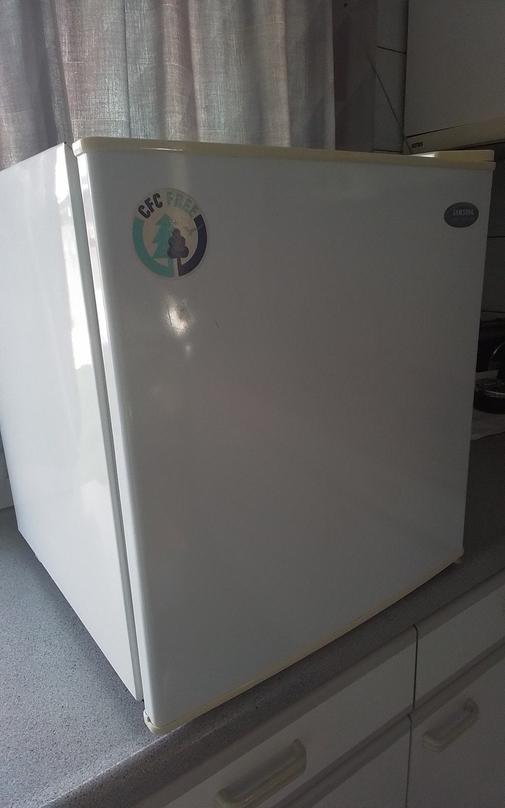 MINIBAR KOELKAST 40 LTR, Ophalen, Minder dan 85 cm, Minder dan 75 liter, 45 tot 60 cm