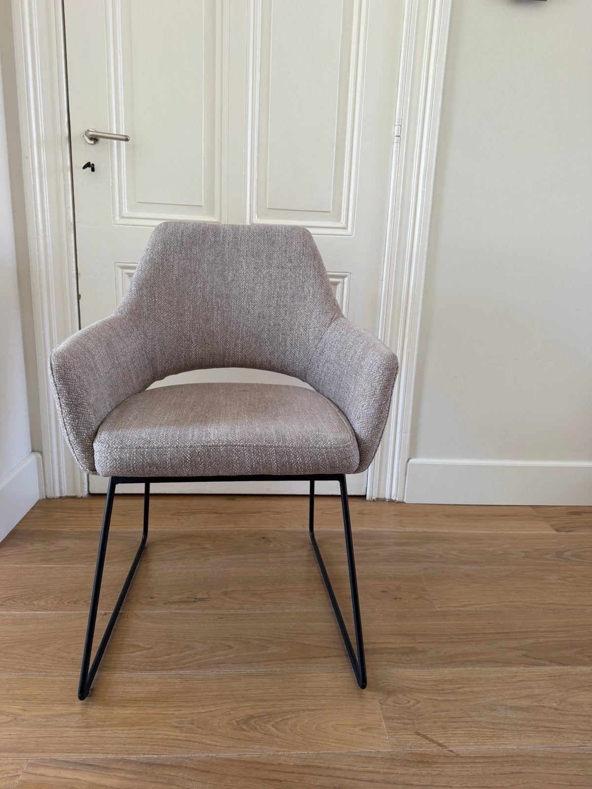 6 eetkamerstoelen Jesper home Yanai, Ophalen, Zo goed als nieuw, 75 m² of meer, Zwart