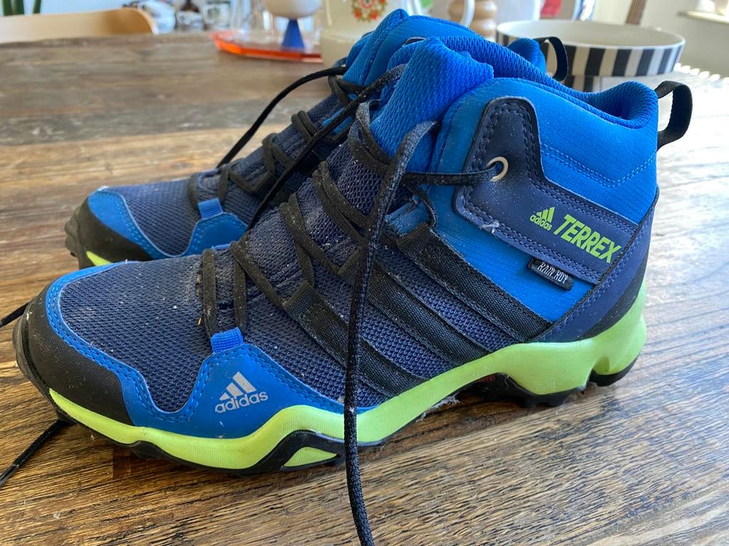 Wandelschoenen maat 38 adidas terrex rain rdy, Ophalen, Zo goed als nieuw, Wandelschoenen of Bergschoenen