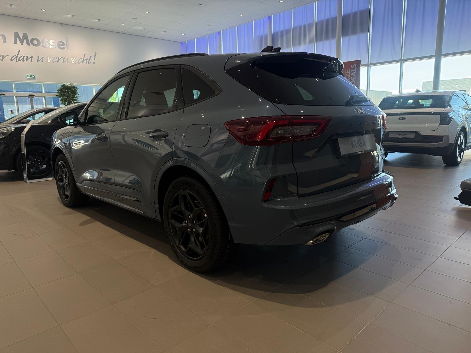 Ford Kuga PHEV Blue Cruise | PANORAMA DAK | WEGKLAPBARE TREK, Automaat, Stof, Blauw, Nieuw