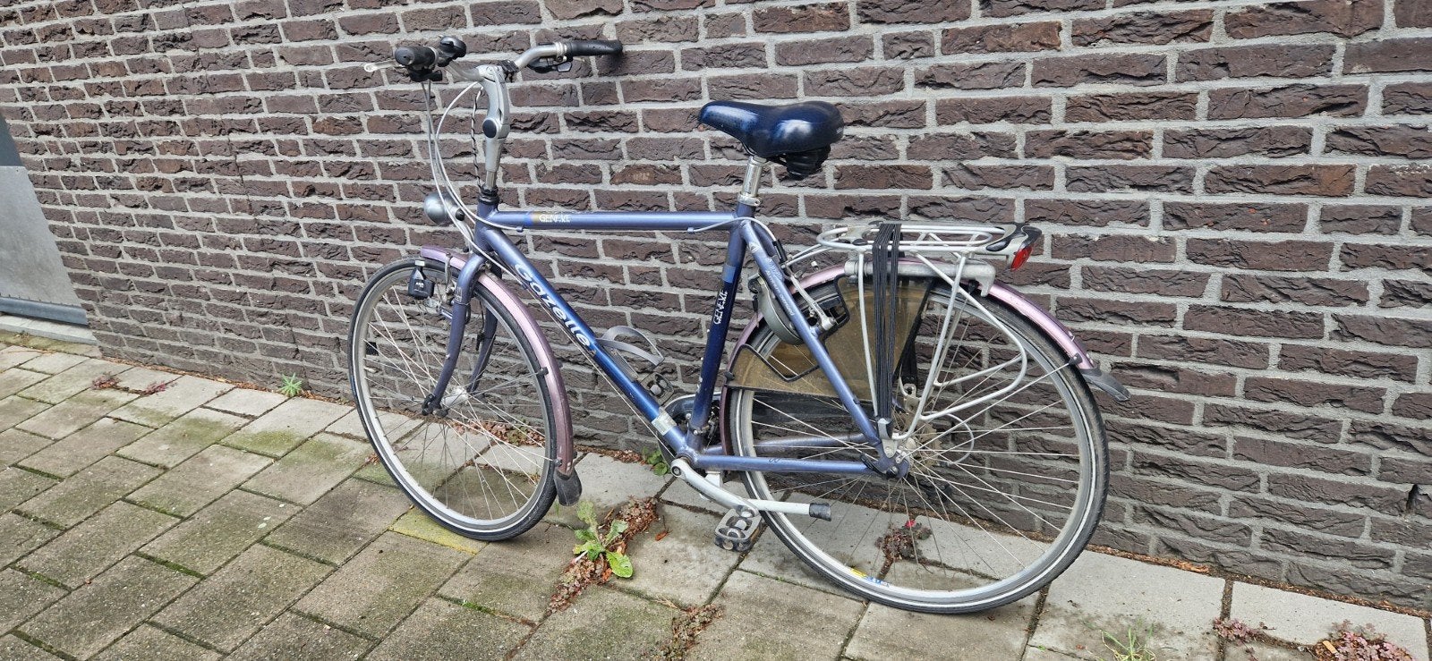 Zeer nette Gazelle Geneve herenfiets 28 inch, frame 57 cm, Fietsen en Brommers, Velgrem, Versnellingen, Ophalen of Verzenden, Zo goed als nieuw