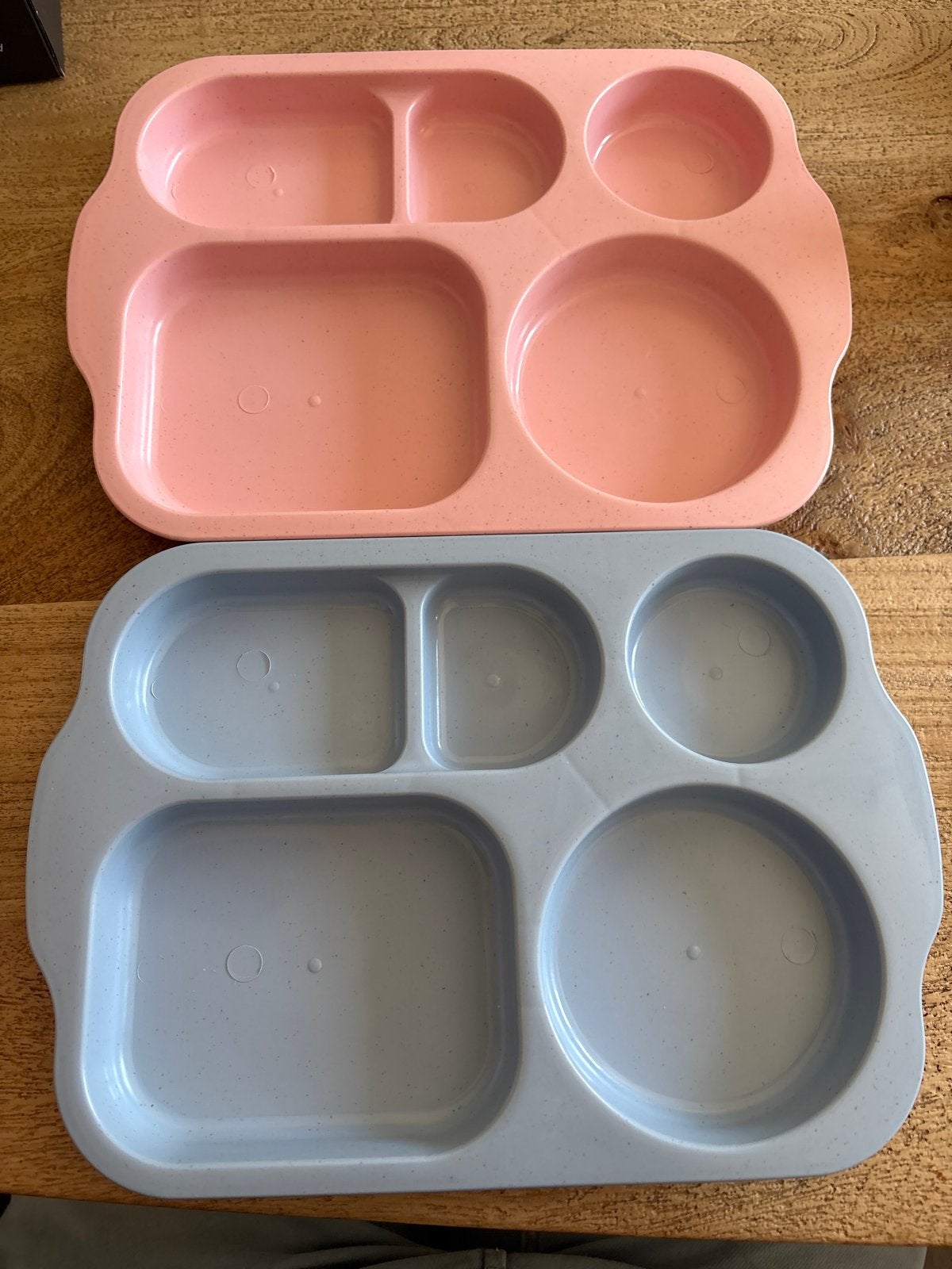 Set van 2 kinderborden met vakken - Roze en Blauw, Kunststof, Gebruikt, Overige merken, Ophalen of Verzenden