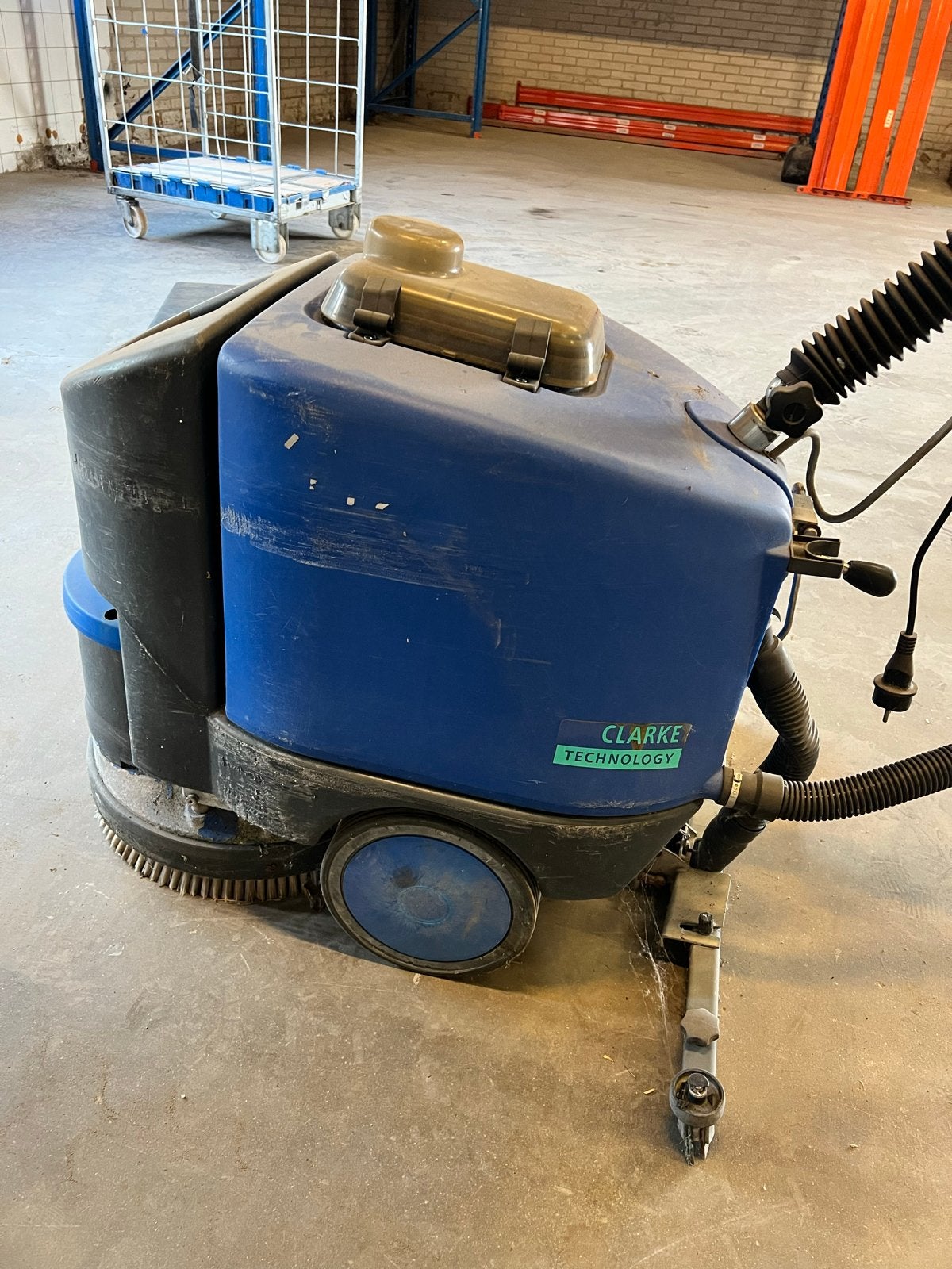 Clarke Technology Schrob- of Zuigmachine, Ophalen, Gebruikt, Schrobmachine