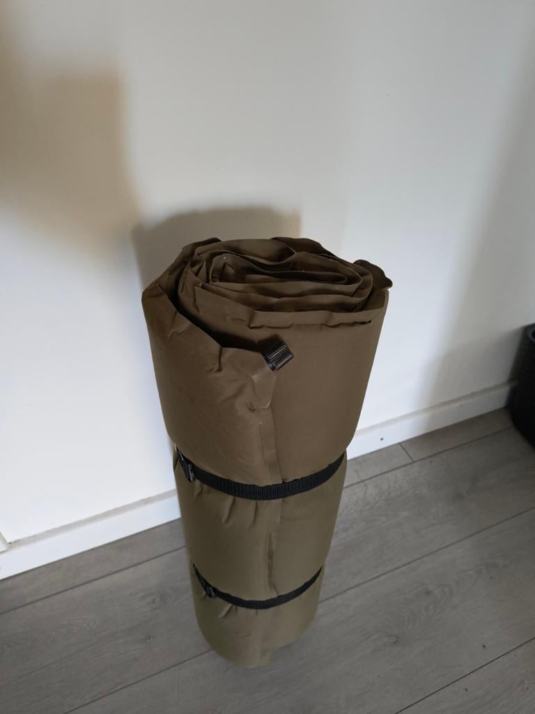 Zelfopblaasbaar slaapmatras - Ideaal voor kamperen, Caravans en Kamperen, Ophalen of Verzenden, Gebruikt, 1-persoons