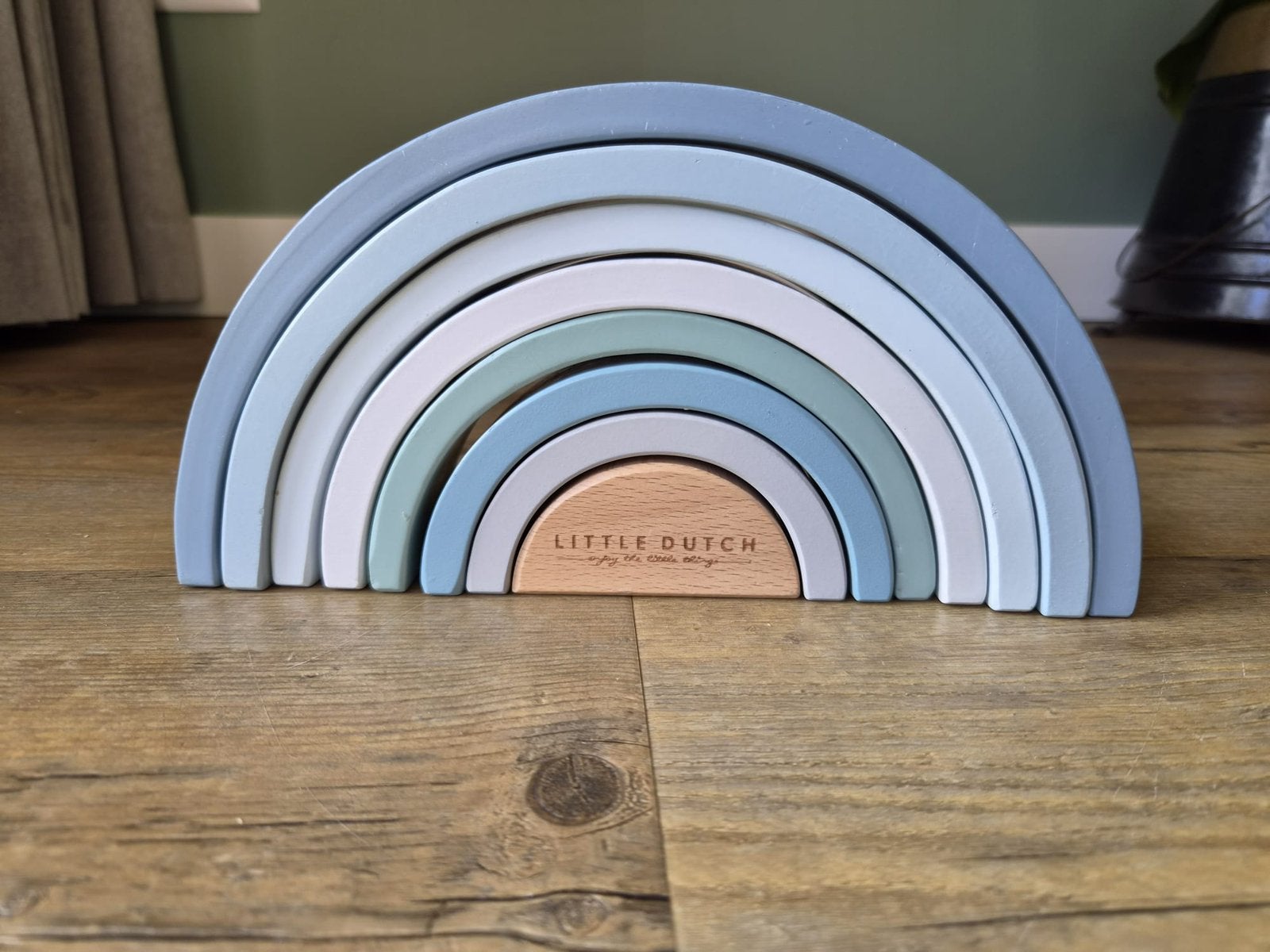 Little Dutch houten regenboog blauw, Kinderen en Baby's, Ophalen, Zo goed als nieuw