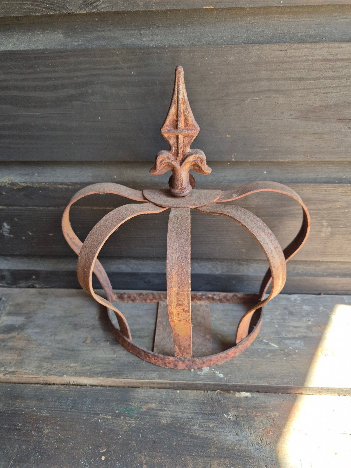 Halve decoratie kroon met roestige patina, Ophalen of Verzenden