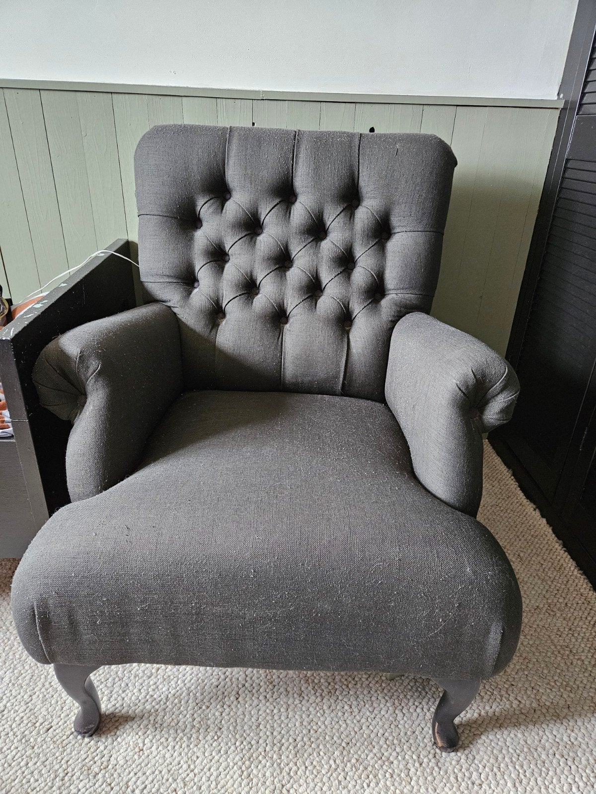 Gecapitonneerde fauteuil - Grijs, Ophalen, Klassiek, Chesterfield, brocante, landelijk, Gebruikt, 75 tot 100 cm