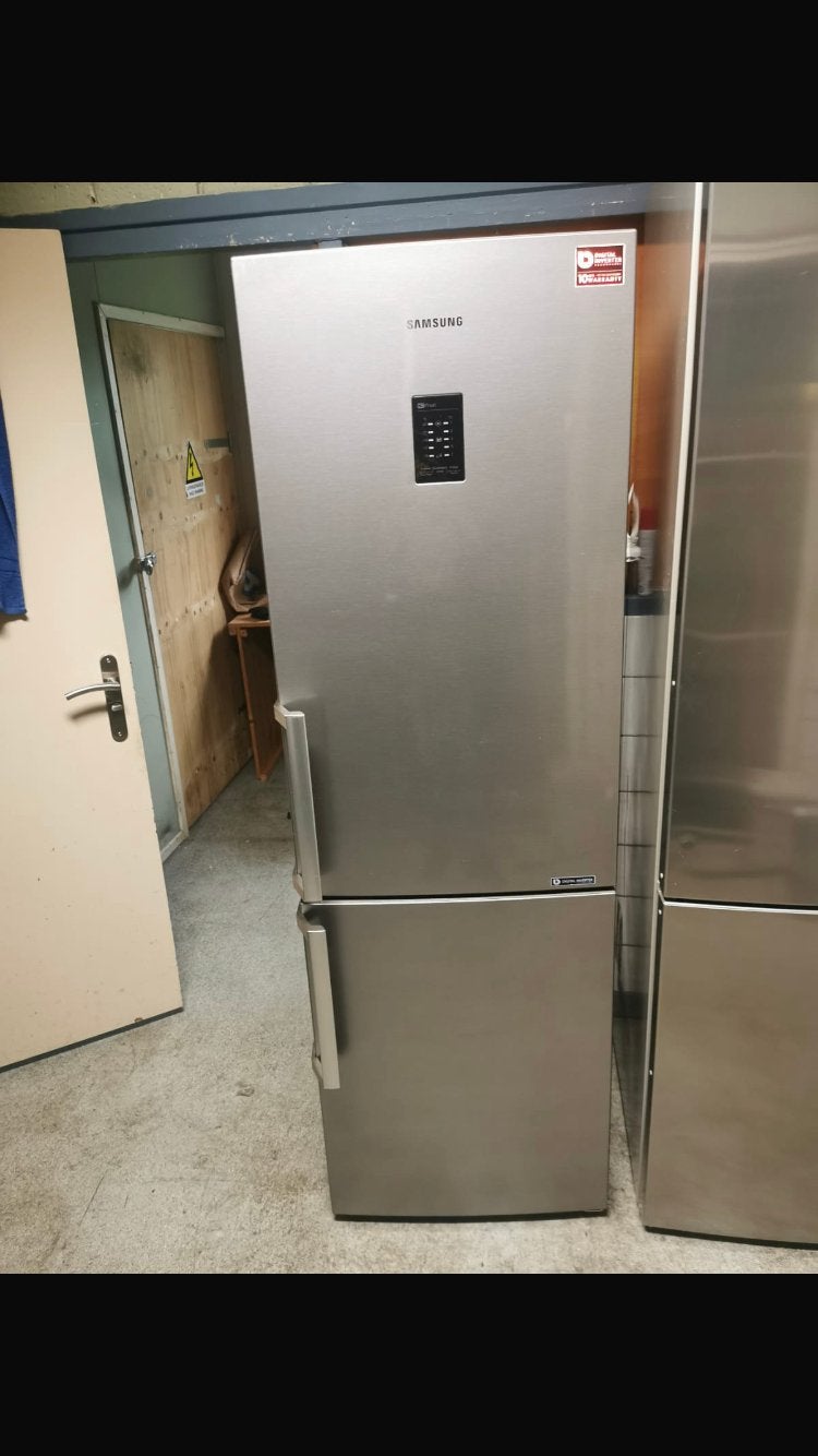 Samsung koelkast met vriezer. No Frost, Witgoed en Apparatuur, Ophalen, 200 liter of meer, Met aparte vriezer, 160 cm of meer