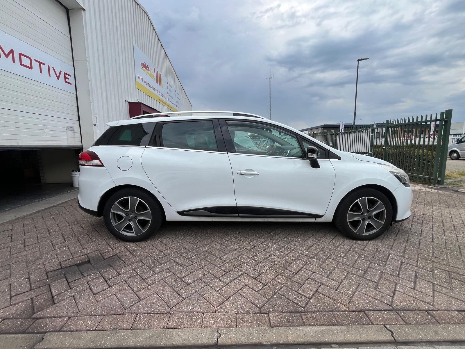 Renault Clio Estate 0.9 TCe Night&Day, Voorwielaandrijving, Stof, Wit, Origineel Nederlands