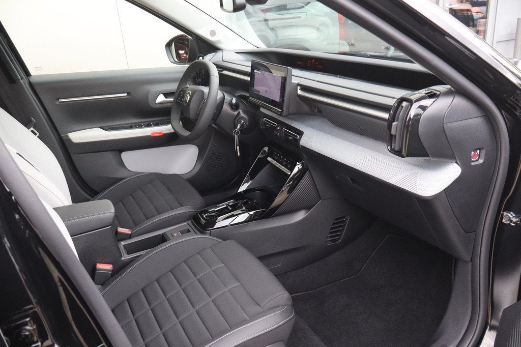 Citroën ë-C3 Max 113pk 44 kWh - NL- Auto! Camera I Apple I, Auto's, Gebruikt, 322 km, Leder en Stof, 21 min