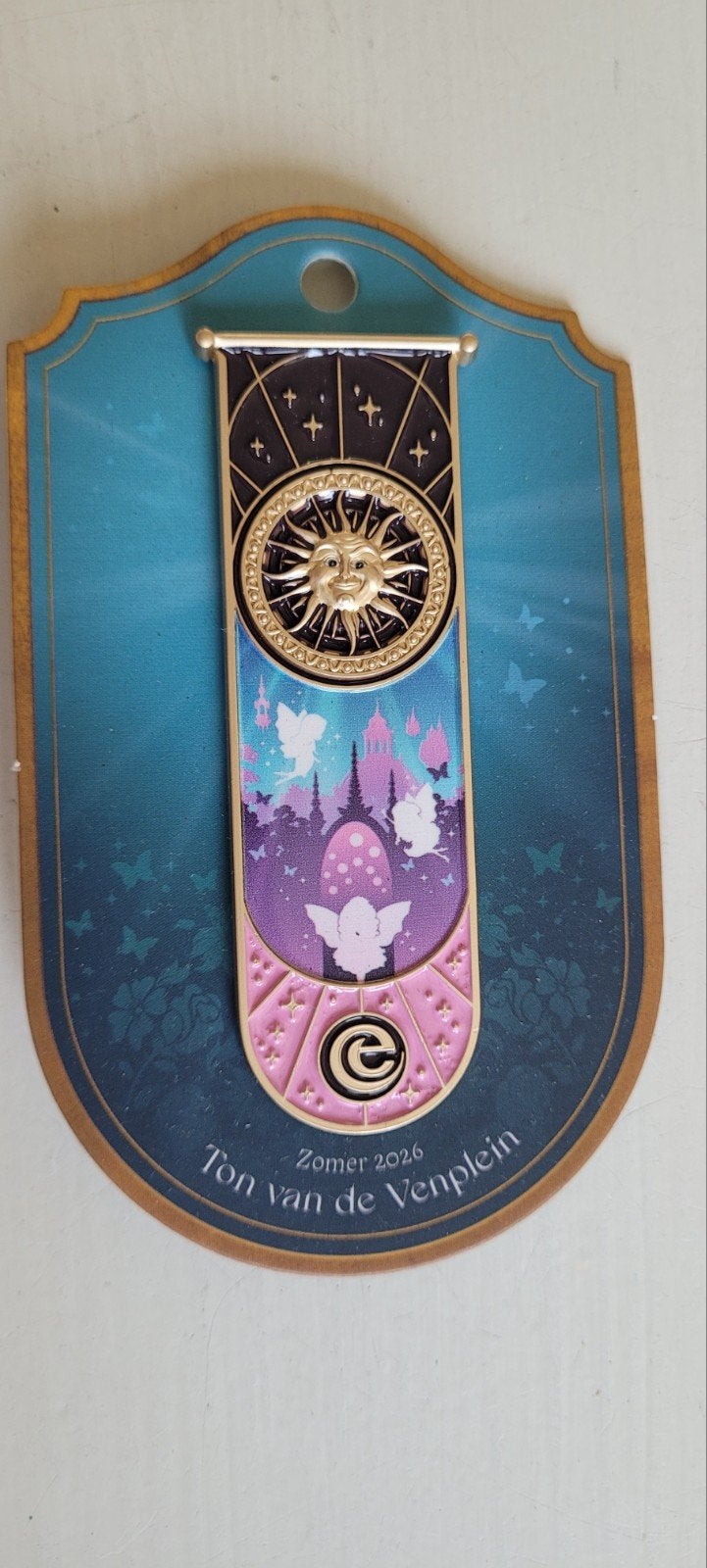 Efteling Pin Zomer 2026 Droomvlucht Ton van de Venplein, Ophalen, Nieuw, Button of Speldje