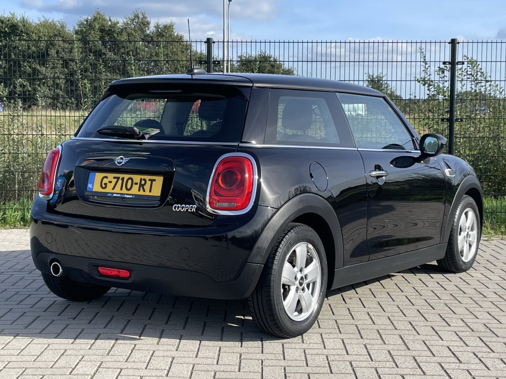 Mini 3-Deurs 1.5 Cooper | NAVI | Bluetooth | Airco | Cruise, Auto's, Voorwielaandrijving, Gebruikt, 4 stoelen, Origineel Nederlands