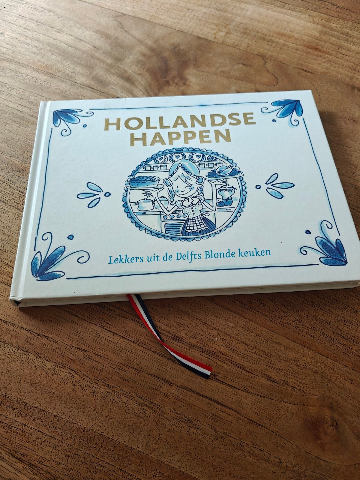 Hollandse Happen - Lekkers uit de Delftse Blonde keuken, Blond Amsterdam, Ophalen of Verzenden, Zo goed als nieuw, Hoofdgerechten
