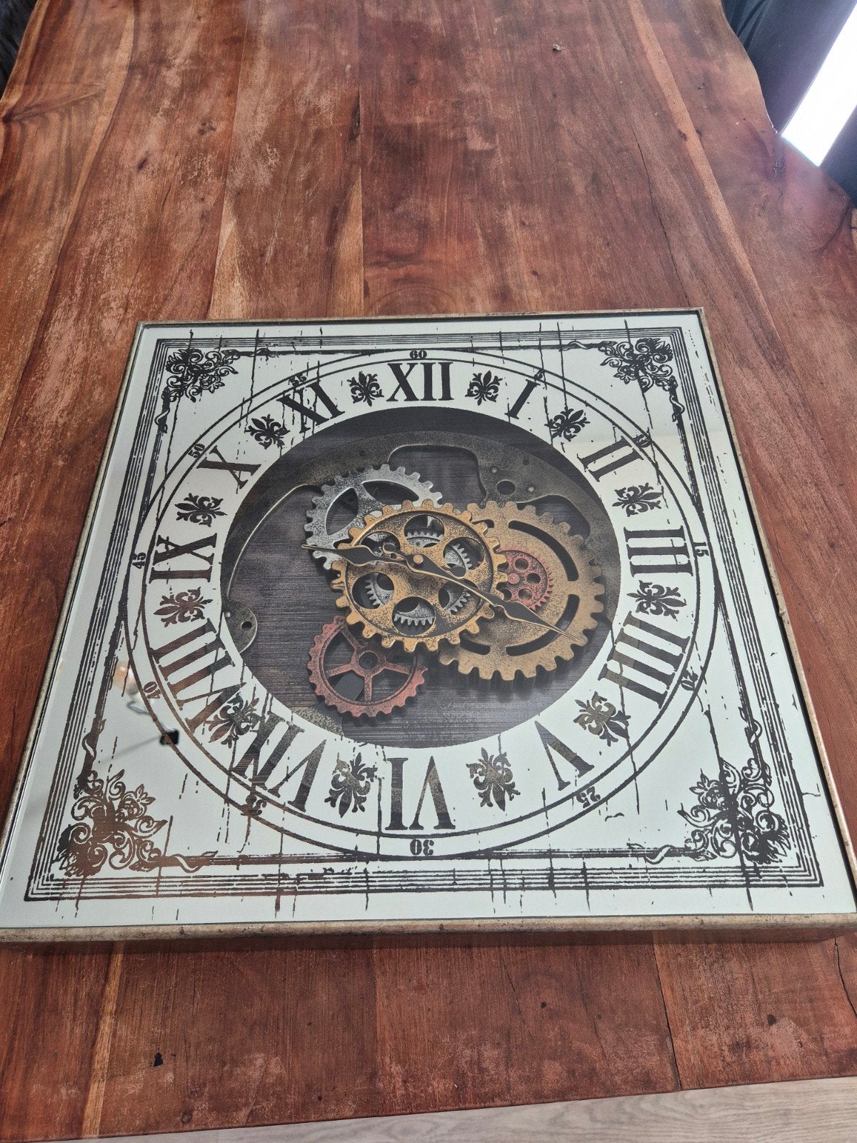 Steampunk Wandklok met Zichtbare Tandwielen 45x45 cm, Huis en Inrichting, Ophalen, Zo goed als nieuw