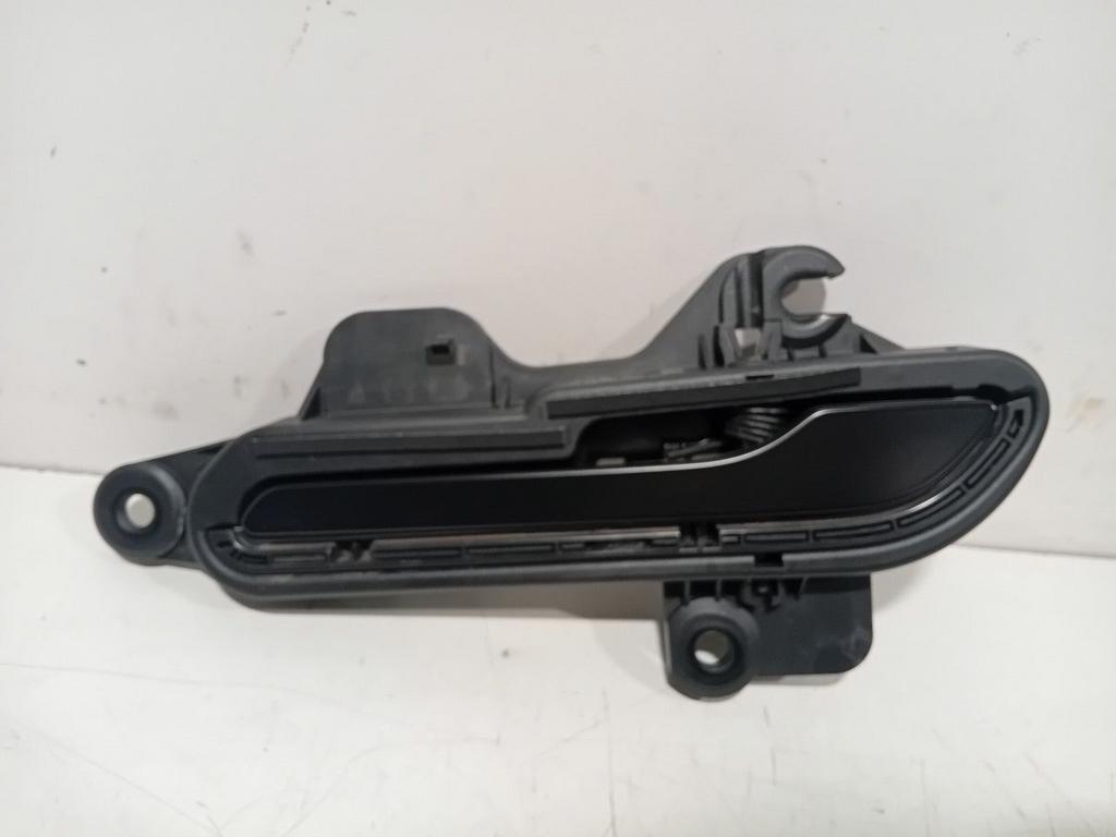 Portiergreep links voor Tesla Model, Onderdelen@venauto.nl, Van der Ven Autorecycling B.V., Gebruikt, Ettenseweg 76, 4706 PB Roosendaal, The Netherlands