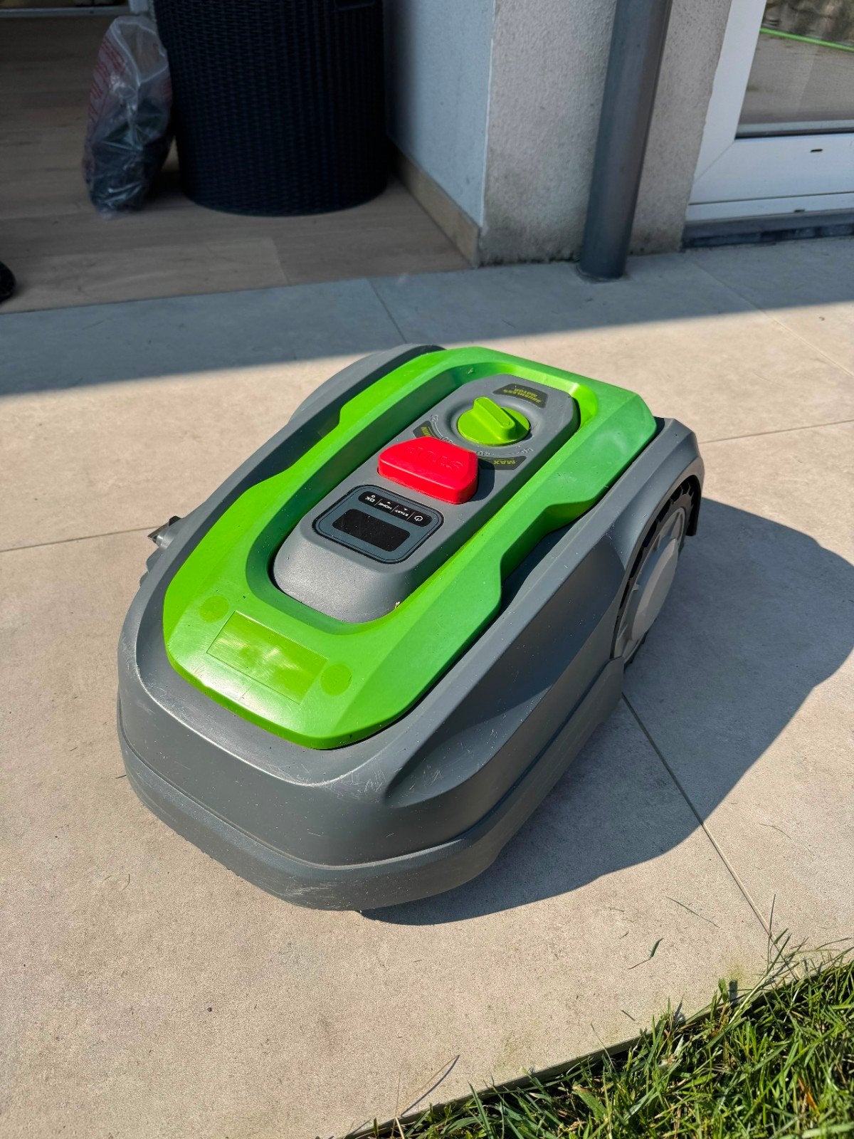 Robotmaaier, Tuin en Terras, Grasmaaiers, Ophalen, Zo goed als nieuw, Accu-grasmaaier, Onbekend