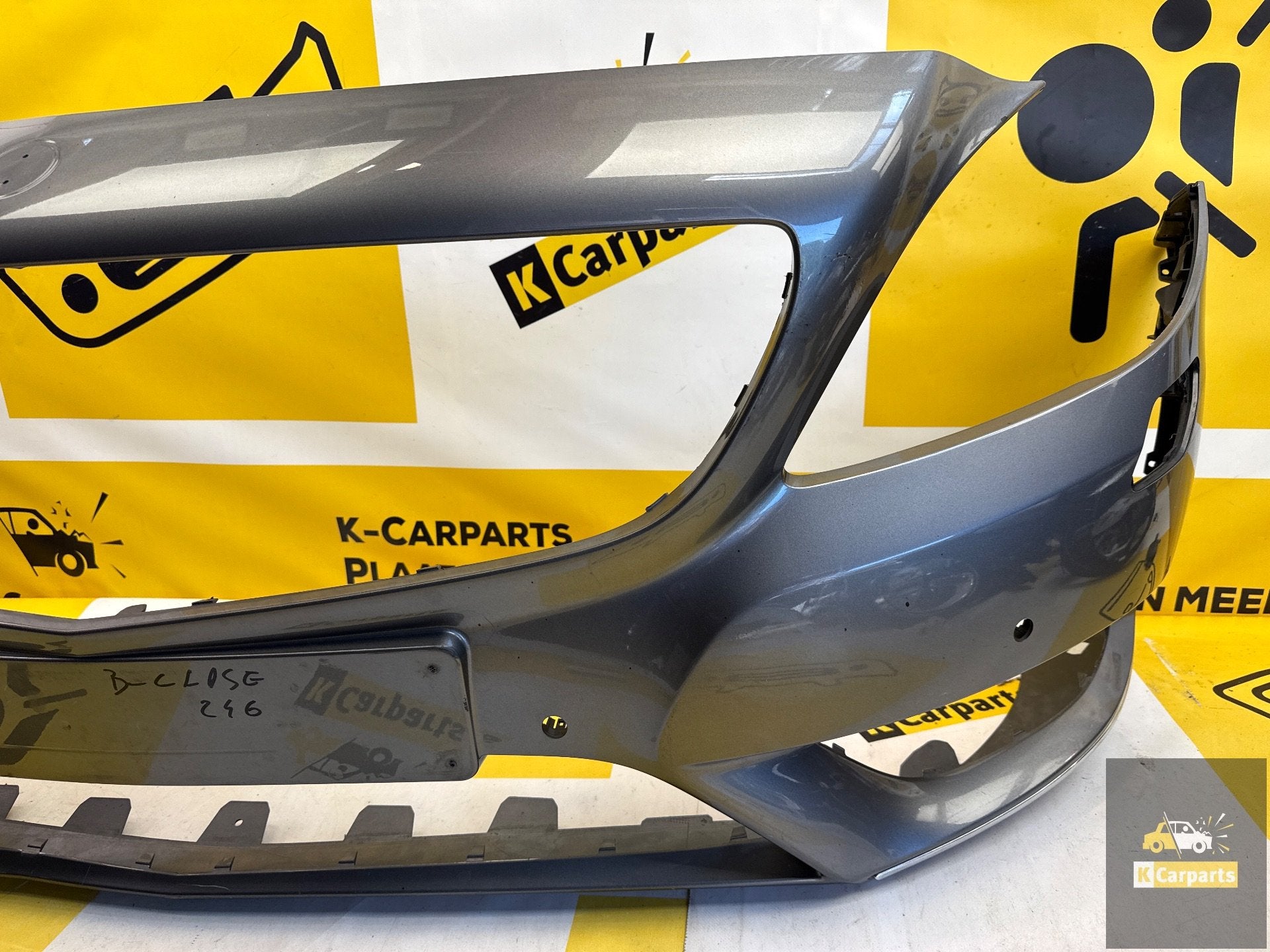 Mercedes B-klasse W246 Voorbumper 6XPDC A2468850525, Gebruikt, Mercedes-Benz AG, Voor, Mercedes-Benz