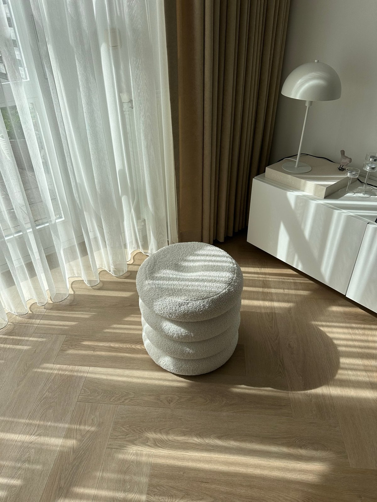 Kwantum poef in goede staat, Huis en Inrichting, Ophalen, Minder dan 50 cm, Rond, Zo goed als nieuw