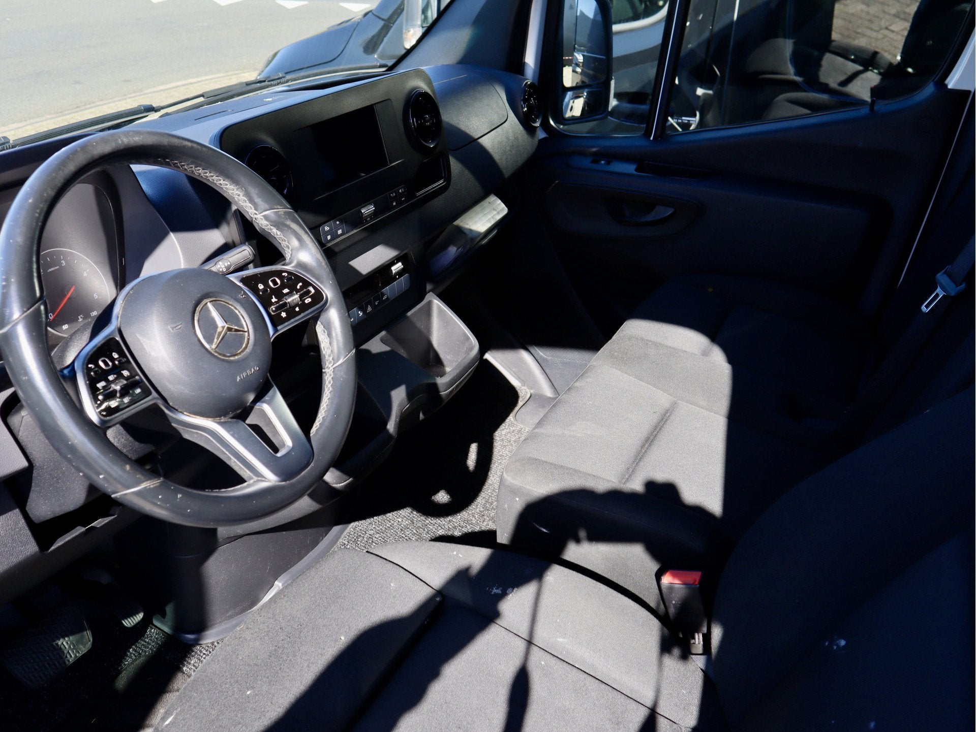Mercedes-Benz Sprinter 315 AUTOMAAT GLASRESTEEL L2H2, Auto's, Automaat, Gebruikt, Euro 6, 4 cilinders