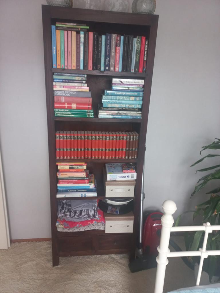 Mooie Boekenkast met 2 lades - Exclusief inhoud, Ophalen, Minder dan 50 cm, Gebruikt, 200 cm of meer