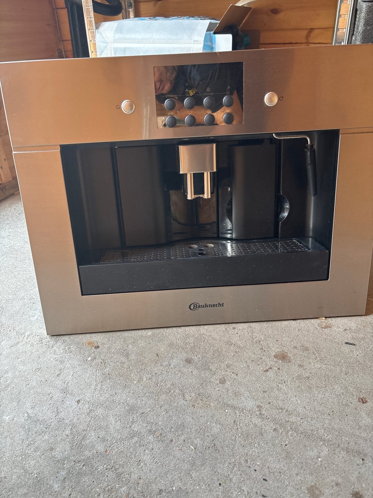 Inbouw koffiemachine Bauknecht
