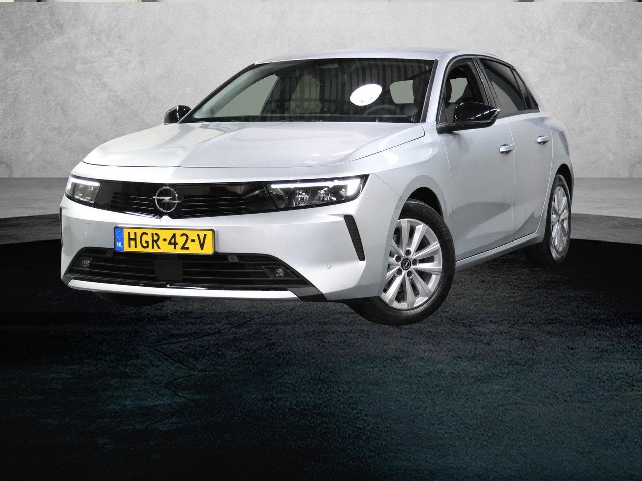 Opel Astra 1.2 110PK Turbo Business Edition | AppleCarPlay/A, Gebruikt, 1199 cc, Automatische klimaatregeling, Bedrijf