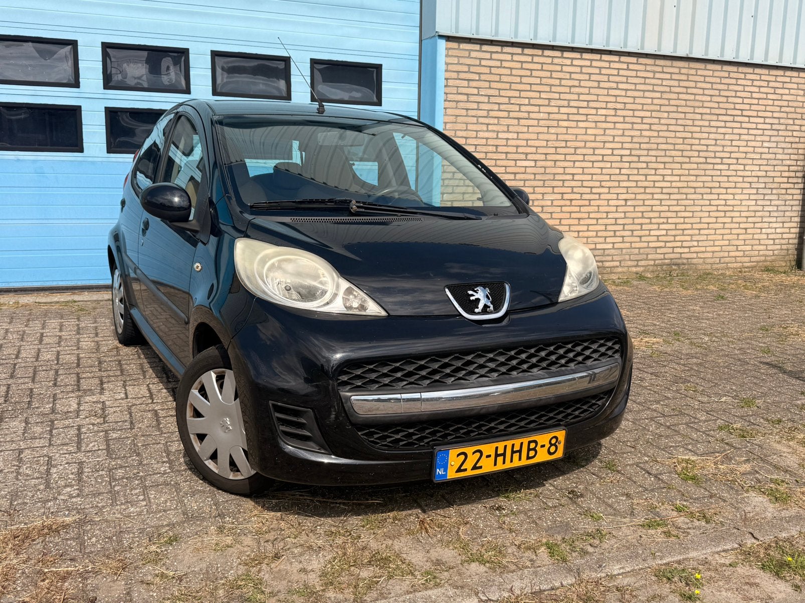 Peugeot 107 1.0 12V 5DR 2008 Zwart, Auto's, Voorwielaandrijving, Beige, 4 stoelen, Origineel Nederlands