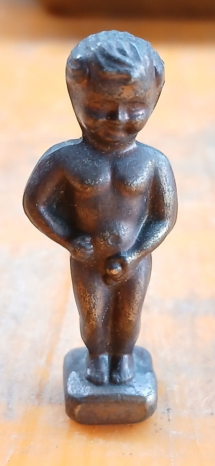 Vintage Manneken Pis beeldje - 5 cm messing, Ophalen of Verzenden, Brons