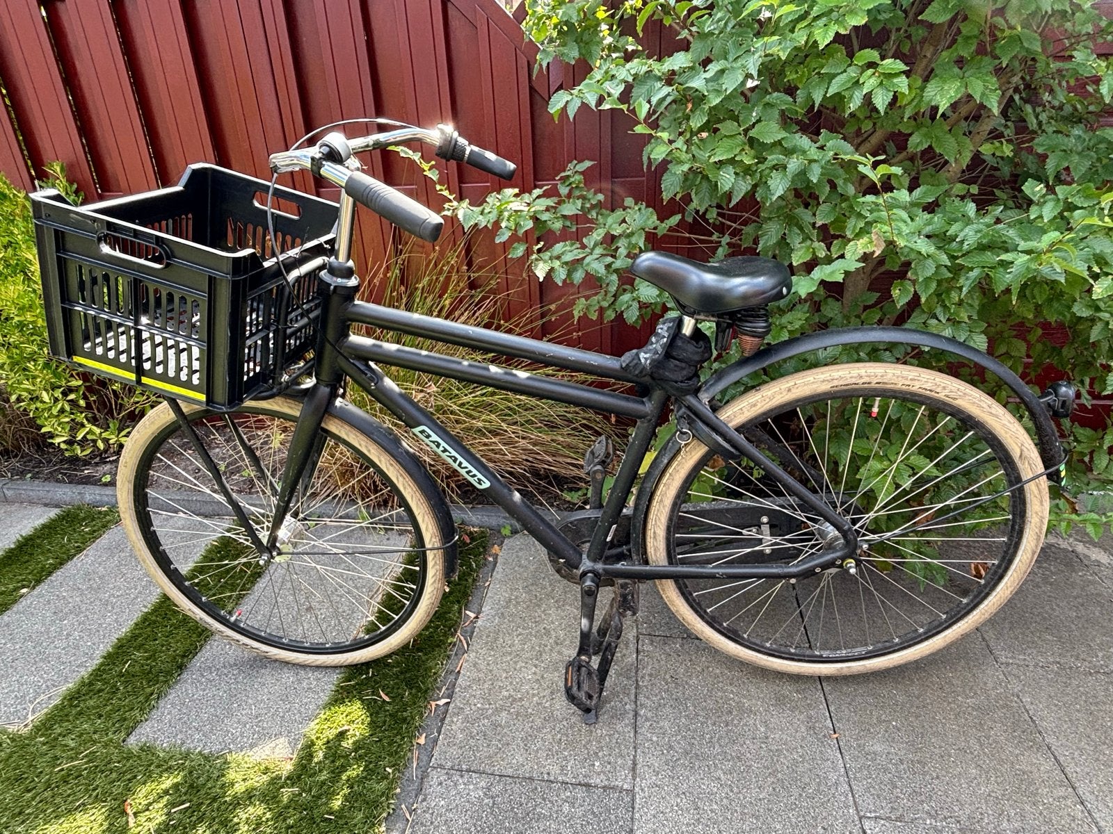 Batavus fiets met voordrager en krat, Ophalen, Terugtraprem, Versnellingen, Batavus