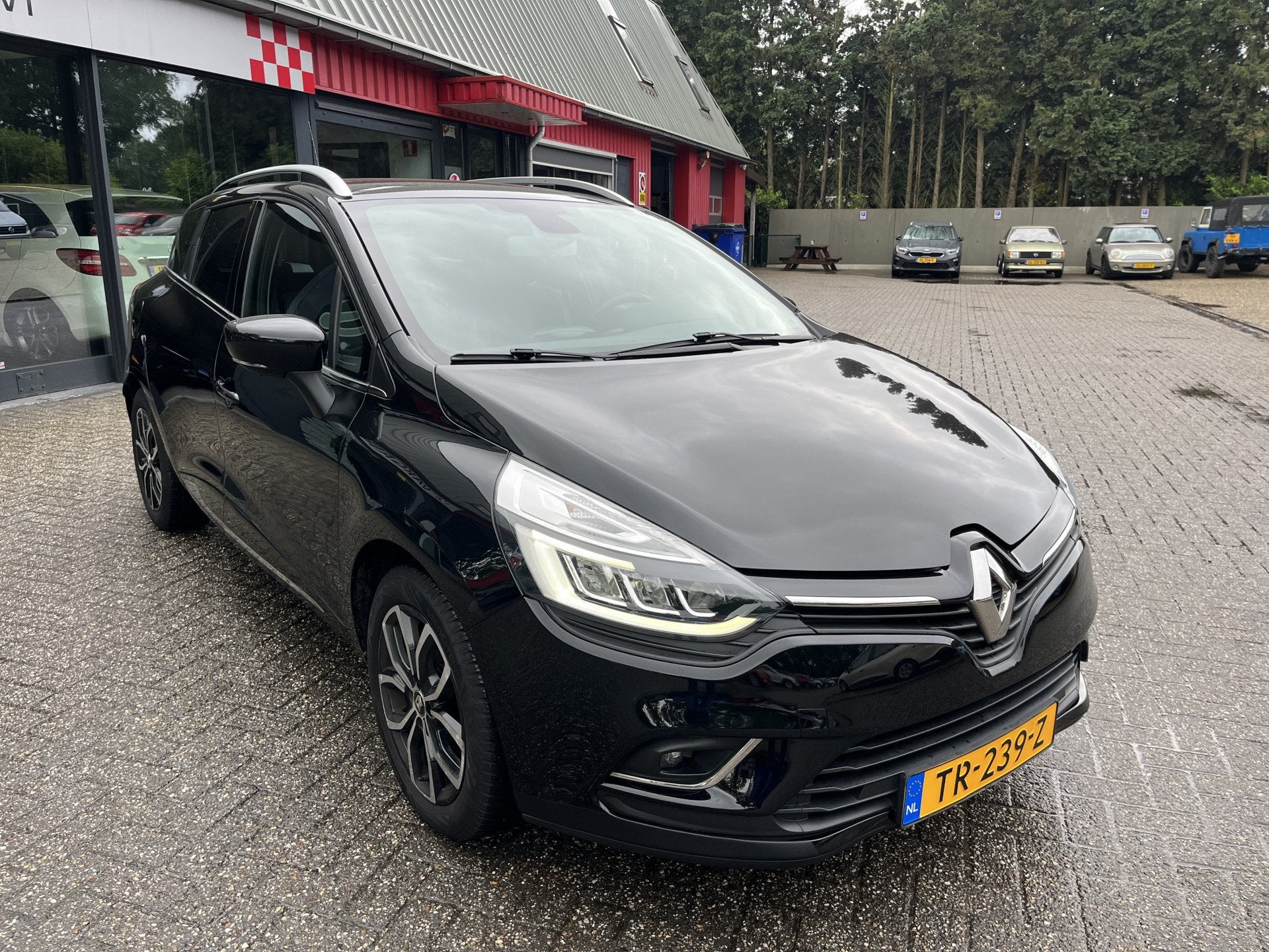 Renault Clio Estate 0.9 TCe Intens Dealer Onderhouden, Voorwielaandrijving, 898 cc, 1063 kg, Gebruikt