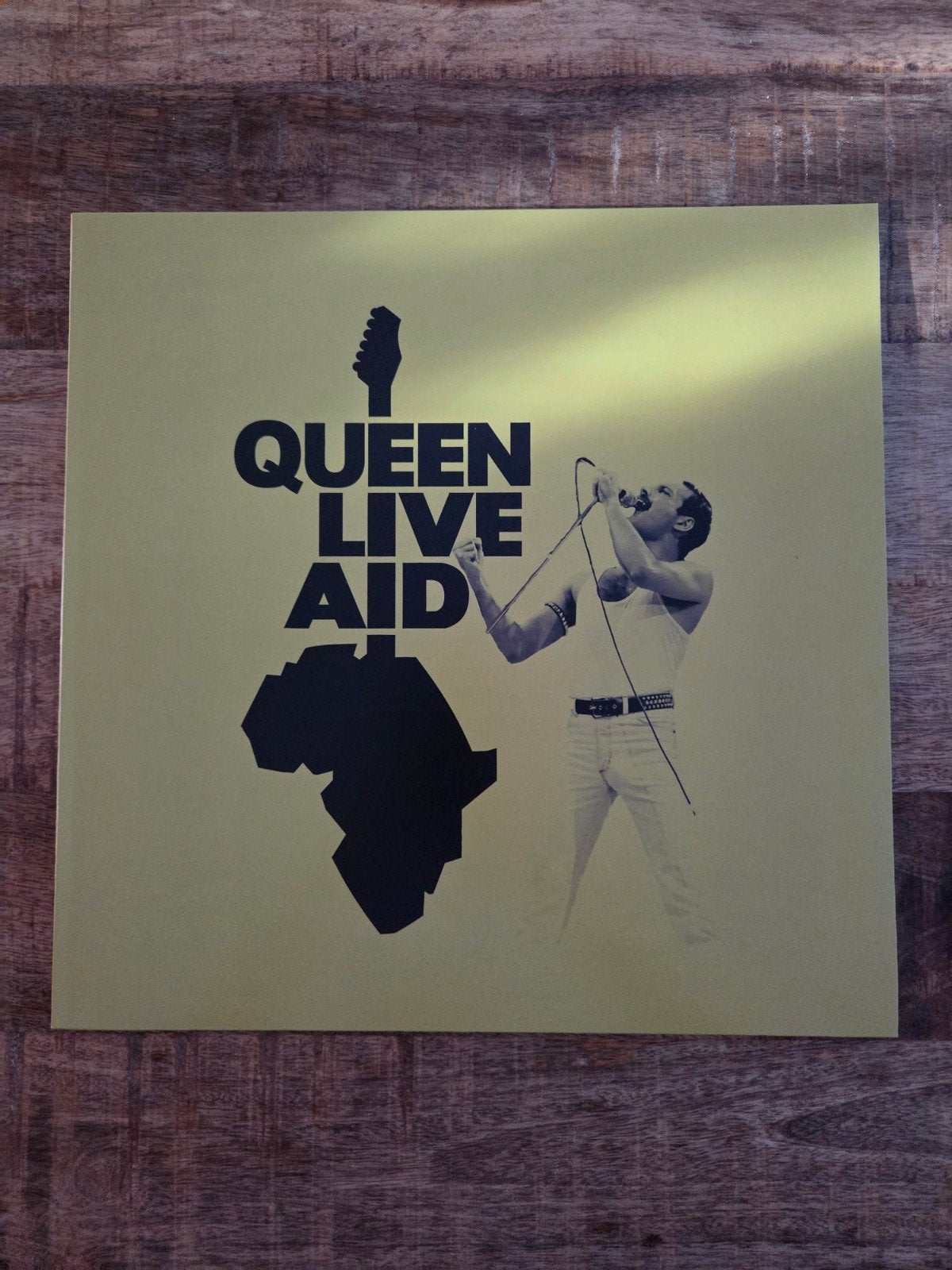Lp Queen live aid, Ophalen of Verzenden, Zo goed als nieuw, 12 inch