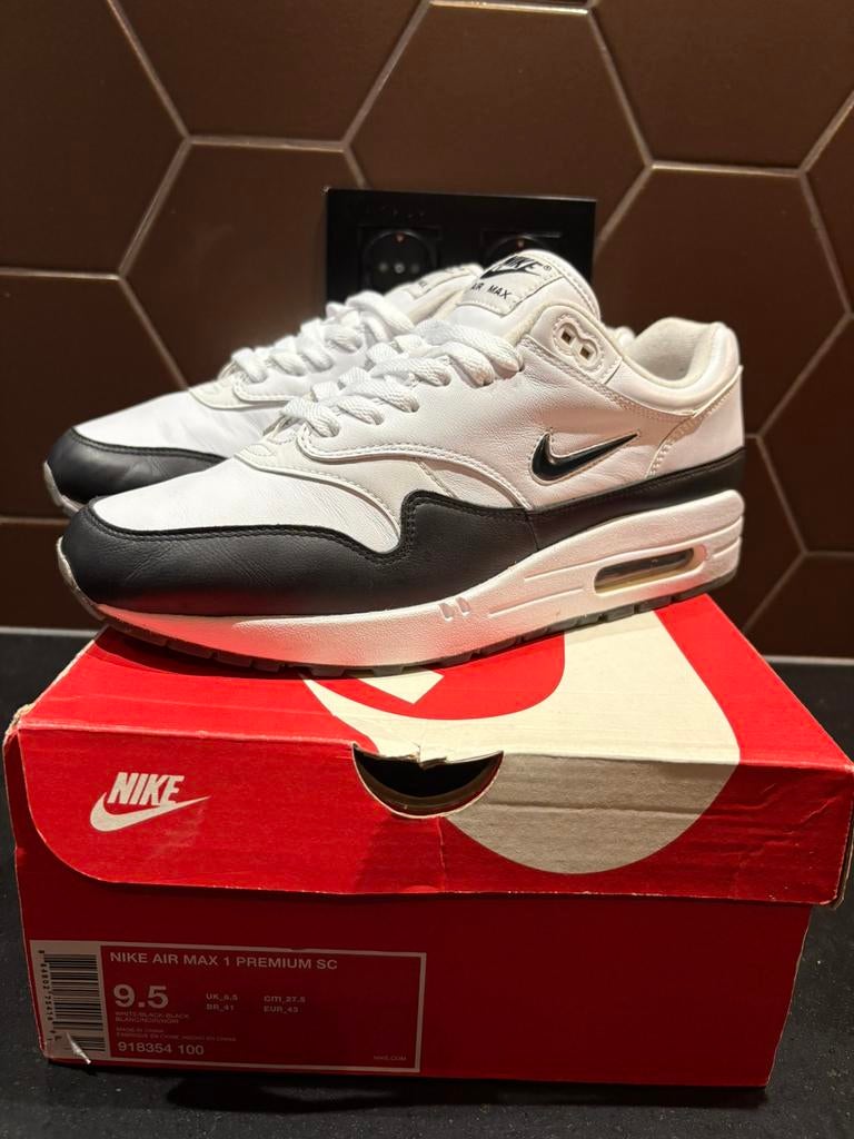 Nike Air Max 1 Jewel Black EU43, Ophalen, Wit, Sneakers of Gympen, Zo goed als nieuw