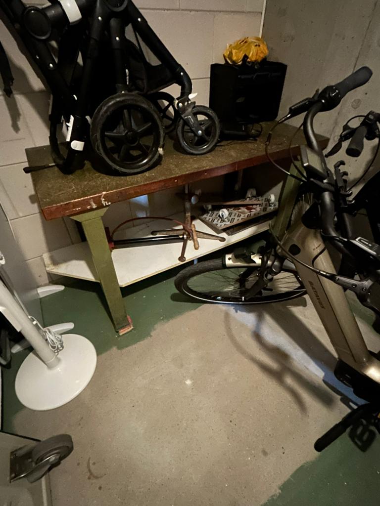Metalen werkbank, Ophalen, Zo goed als nieuw