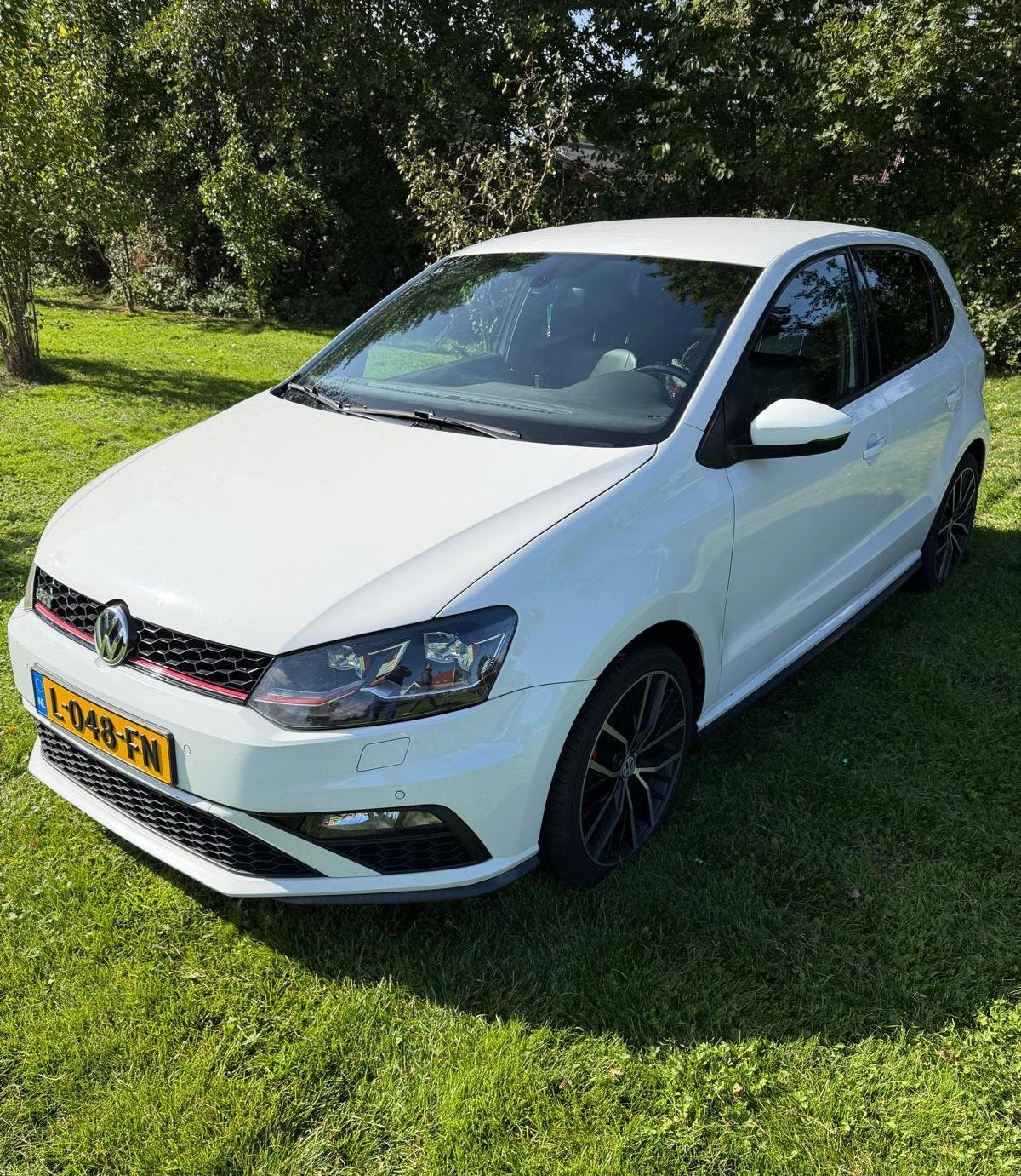 Volkswagen Polo 1.8 TSI 141KW BMT GTI 2015 Wit, Auto's, Zwart, Wit, Particulier, 1100 kg