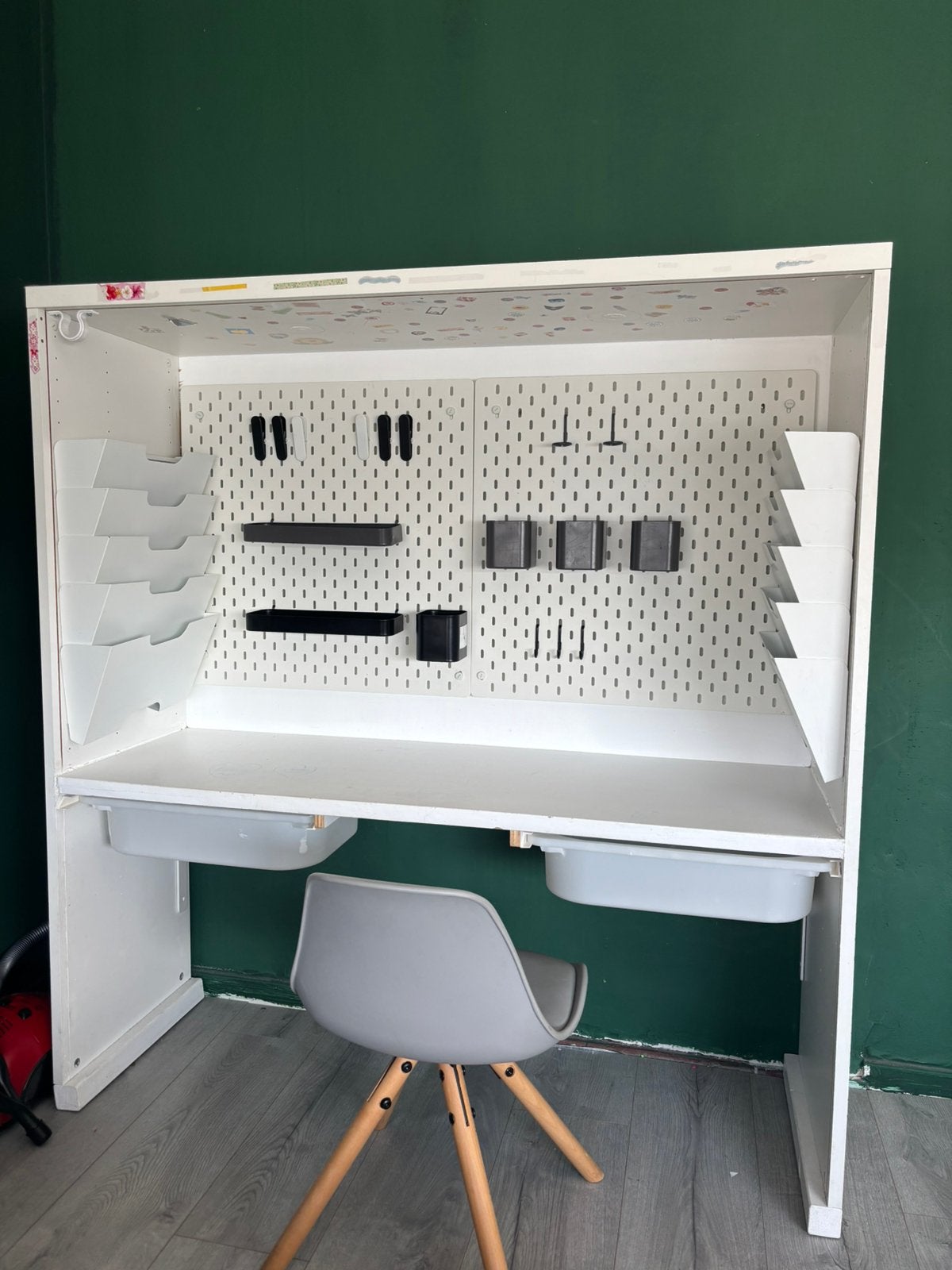 Kinder speeltafel / bureau, Ophalen, Zo goed als nieuw, Tafel(s) en Stoel(en)