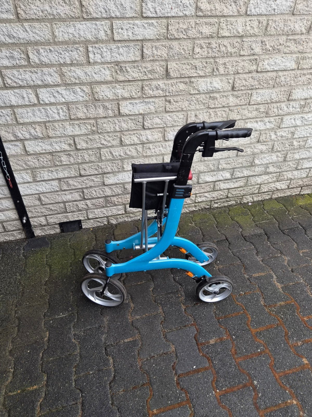 travixx rollator, Ophalen, Opvouwbaar, Gebruikt