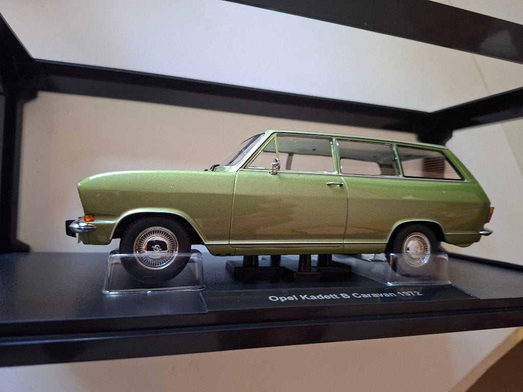 Opel Kadett B Caravan 1972  Met gratis groot Opel Kadettboek, Ophalen of Verzenden, Nieuw, Auto, Overige merken